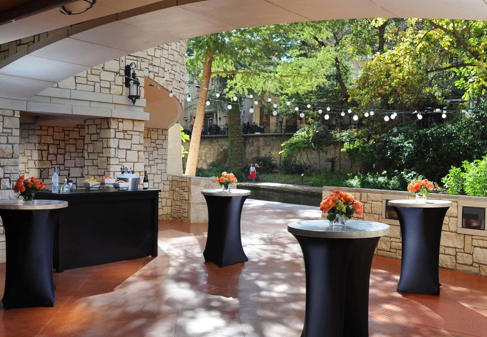 Courtyard By Marriott San Antonio Riverwalk Zewnętrze zdjęcie
